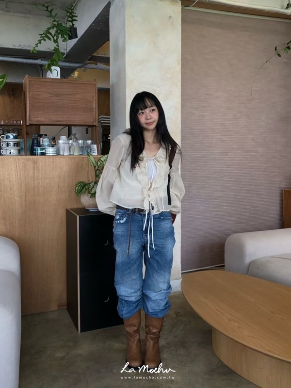 破損特殊刷色牛仔褲